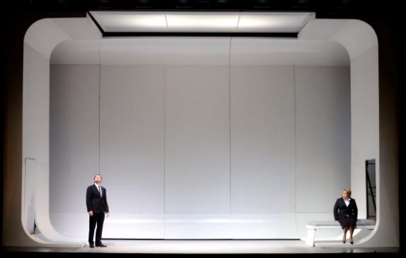 Tannhäuser (Rahvusooper Estonia / Daniel Slater). Heli Veskus (Elisabeth), Pavlo Balakin (Hermann)